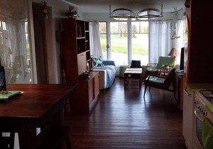 Great Beach Cottage Between 1st and 2nd Beaches