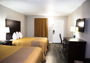 Days Inn by Wyndham Moulton