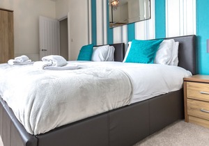 Wessex Court, Town Centre, 2 Bedroom Apartment with En-Suite