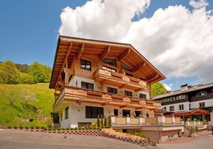 Ravishing Apartment in Saalbach with Sauna near Ski Slopes