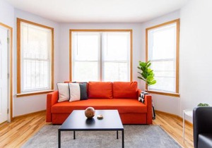 Cozy and Comfy Condo Near Wrigley | Cubs | Logan Square HL1