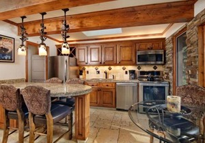 Chateau Eau Claire Unit 11