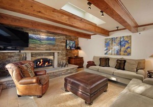Chateau Eau Claire Unit 11