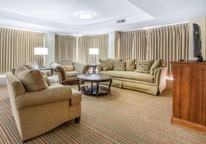 Clarion Hotel Broken Arrow