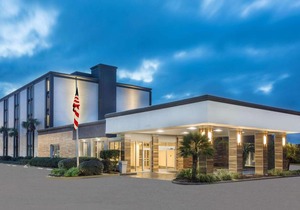 Wyndham Garden Summerville
