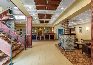 Quality Hotel & Suites