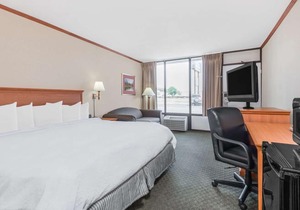 Howard Johnson by Wyndham Gillette