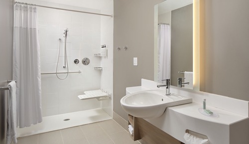 Suite, 1 King Bed, Non Smoking (Mobility/Hearing Access, Roll-In Shwr)