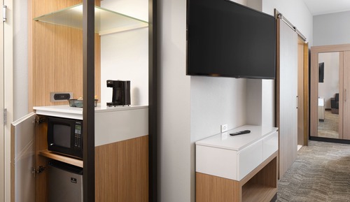 Suite, 1 King Bed, Non Smoking (Mobility/Hearing Accessible, Tub)