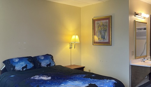 Economy Double or Twin Room