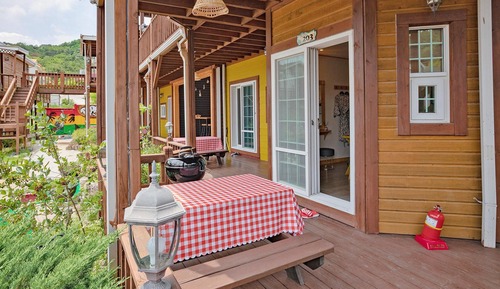 Basic Room, 1 Bedroom (203(with Pet,1st floor))
