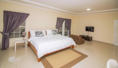 Luxury Villa, 4 Bedrooms, City View, Mountainside