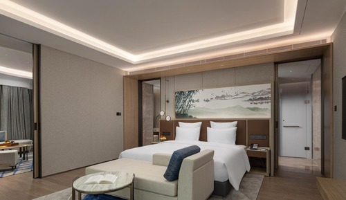 Deluxe Suite, 1 King Bed
