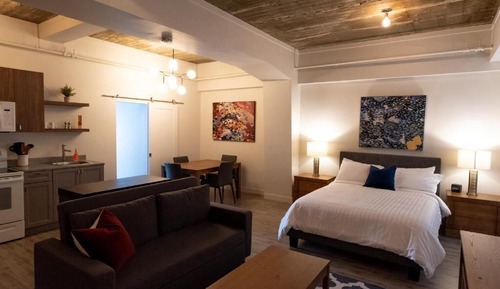 Loft avec un lit + divan-lit