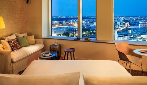 Family Suite, 1 King Bed with Sofa bed (Family)