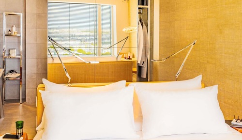 Classic Room, 1 King Bed