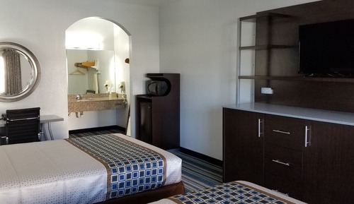 Standard Double Room, 2 Queen Beds, Non Smoking