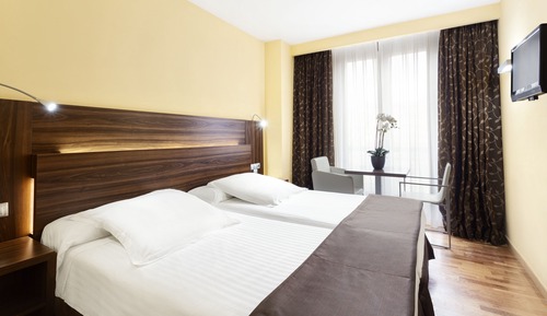 Double Room (Twin)
