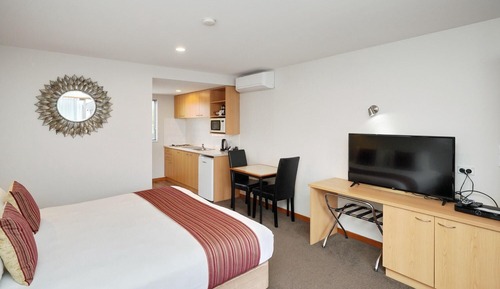 Executive Studio, Non Smoking, Kitchen (SUPERIOR STUDIO)