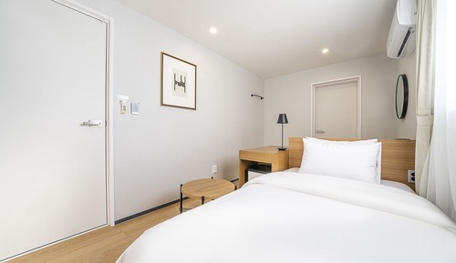 Room (Standard Business Single (1 person on)