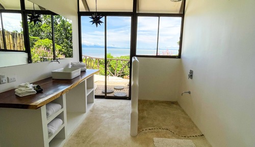 Deluxe Ocean View Suite Private Pool