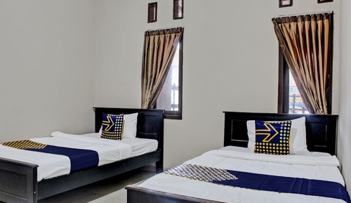 Economy Twin Room