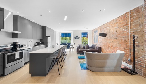 Presidential Apartment