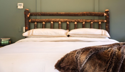 Spa Suite with Fireplace & Den