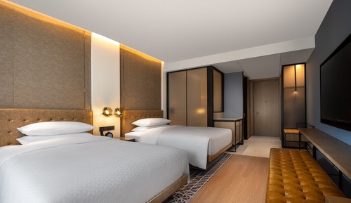 Deluxe Room, 2 Twin Beds, City View