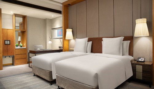 Superior Room, 2 Twin Beds, City View