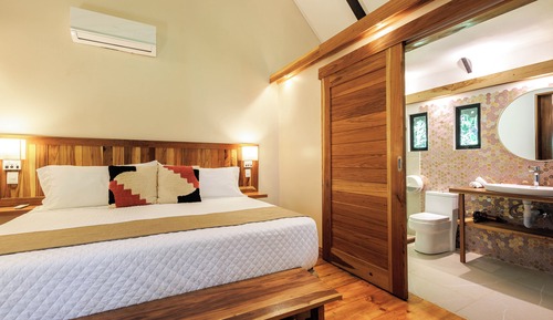 Deluxe Room, 1 King Bed