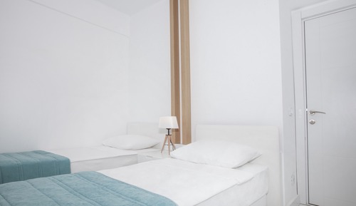 Family Room, 2 Bedrooms