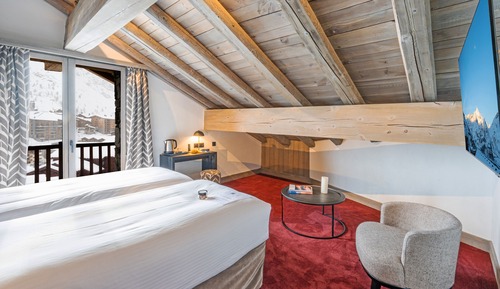 Superior Room, Balcony, Mountain View