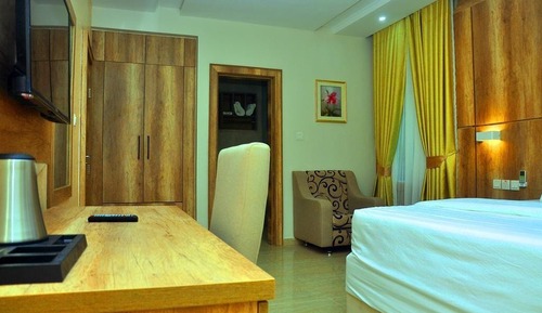 Premium Room
