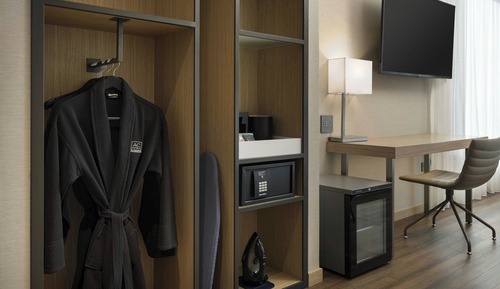 Premium Room, 2 Queen Beds, Non Smoking, Mountain View