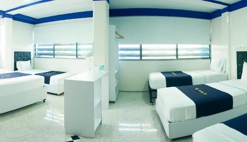 Family Room, Multiple Beds