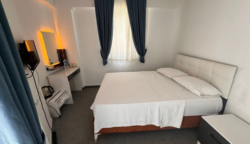 Deluxe Suite, Multiple Beds