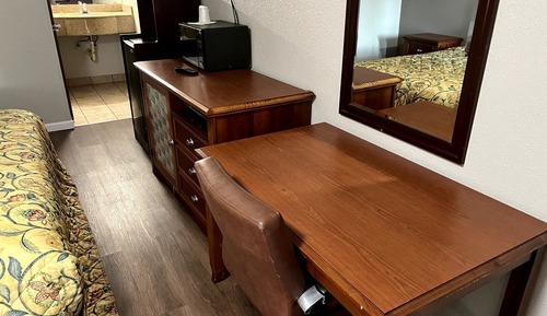 Standard Single Room, 1 King Bed, Non Smoking