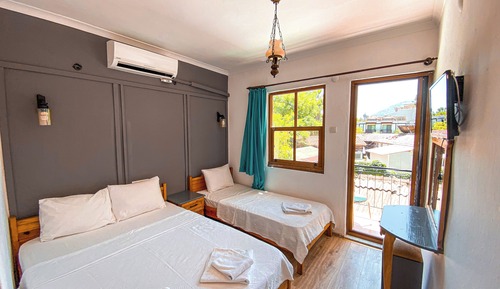 Standard Triple Room, Garden View