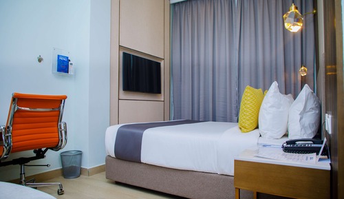 Junior Suite, 1 Queen Bed, Non Smoking