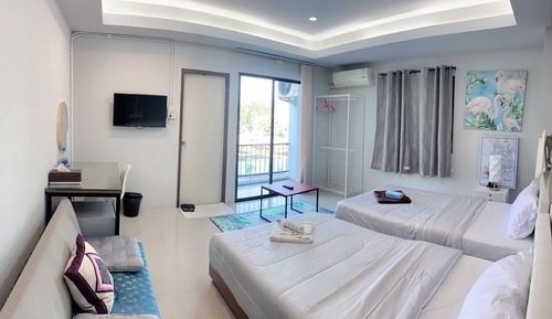 Studio, 2 Twin Beds, Balcony