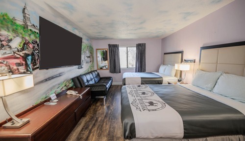 Premium Suite, 2 Queen Beds, Non Smoking