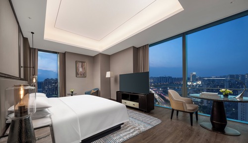 Premium Room, 1 King Bed