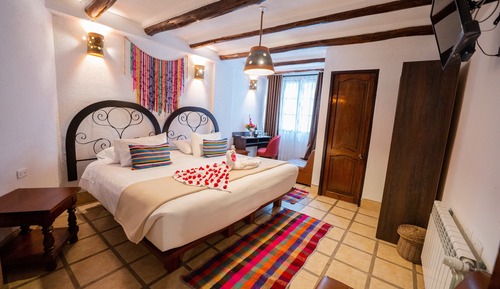 Panoramic Suite, 1 King Bed, Mountain View