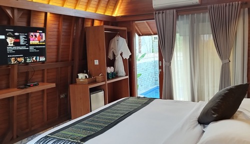 Room, 1 Bedroom, Smoking, Private Pool