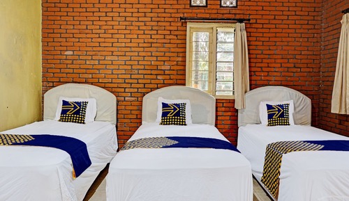 Comfort Triple Room