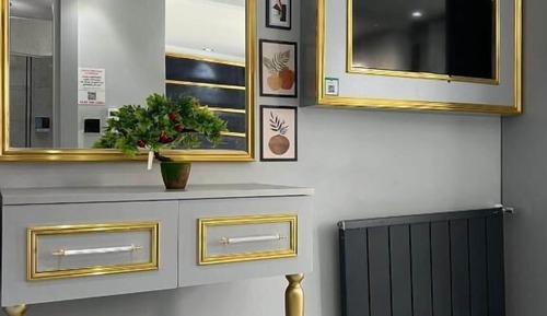 Deluxe Studio Suite