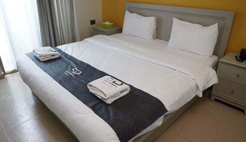 Comfort Single Room, 1 King Bed, City View