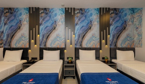 Standard Quadruple Room