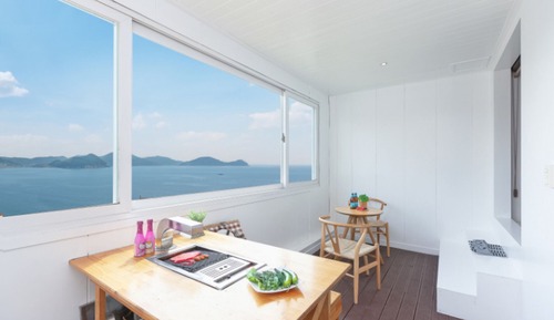 Room (Room 302 (Ocean View Spa))